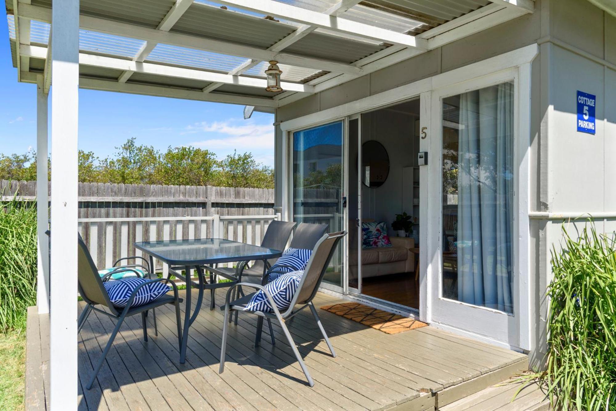ססקס אינלט Calm Waters Waterfront Cottages חדר תמונה