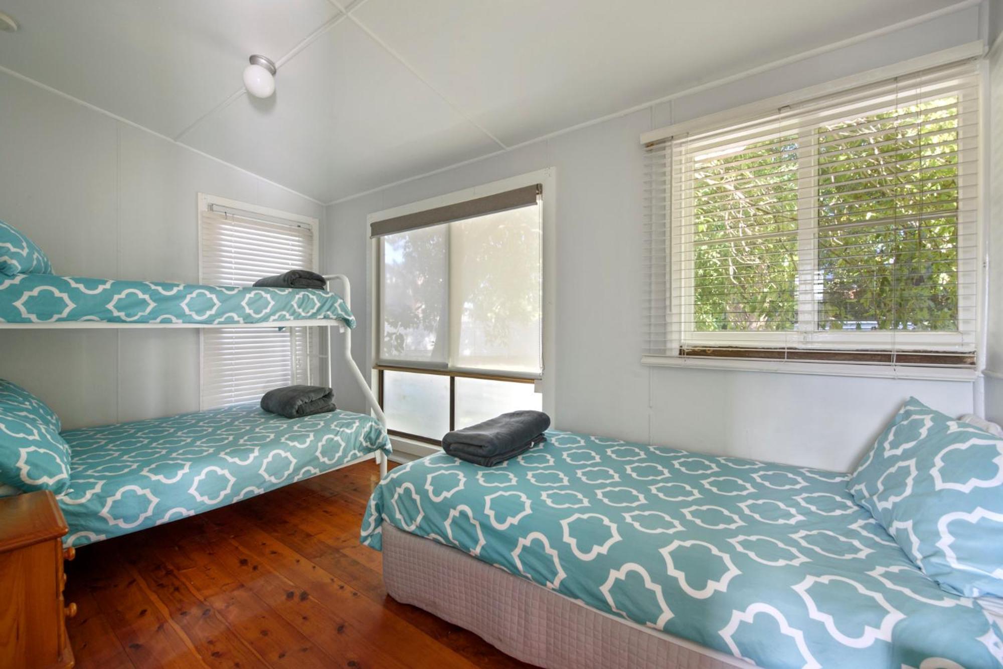ססקס אינלט Calm Waters Waterfront Cottages חדר תמונה