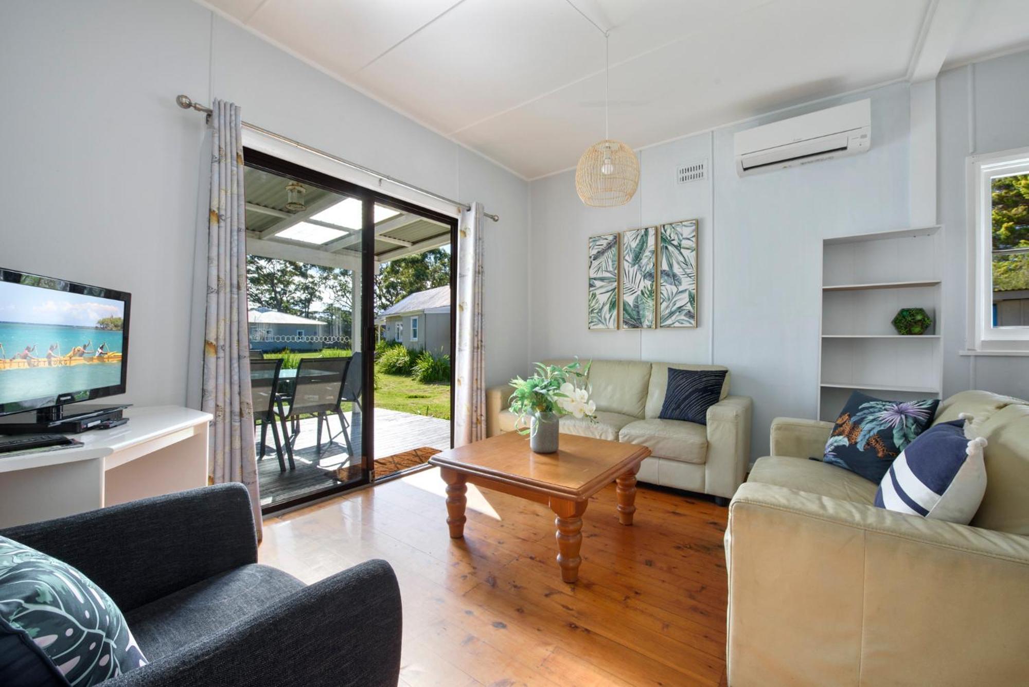 ססקס אינלט Calm Waters Waterfront Cottages חדר תמונה