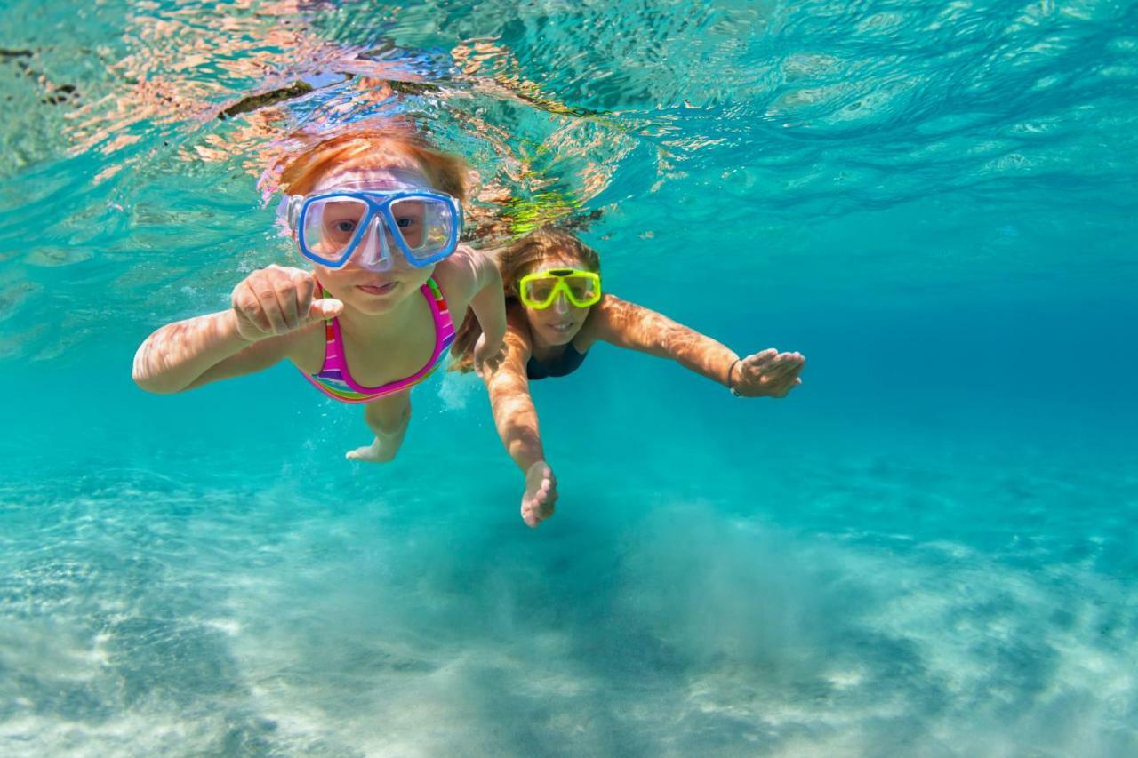 ססקס אינלט Calm Waters Waterfront Cottages מראה חיצוני תמונה